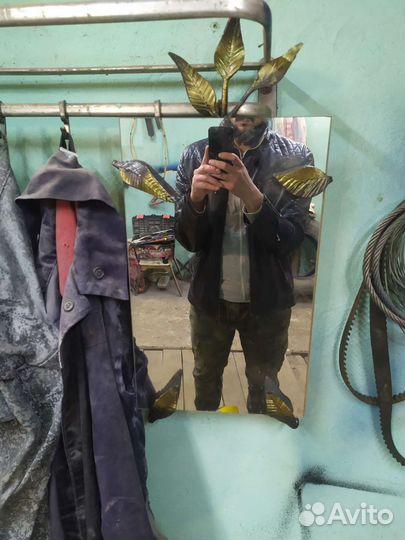 Кованое зеркало