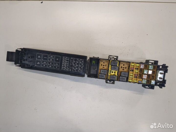 Блок предохранителей Jeep Wrangler, 2003