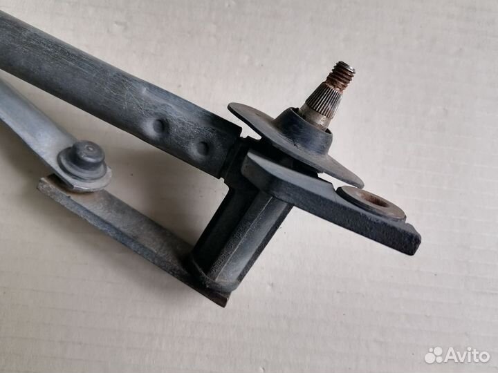 Трапеция стеклоочистителей для VW Golf III/Vento