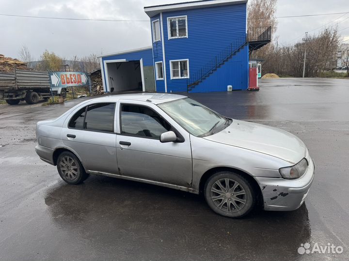 Nissan Pulsar 1.5 AT, 2000, 200 000 км