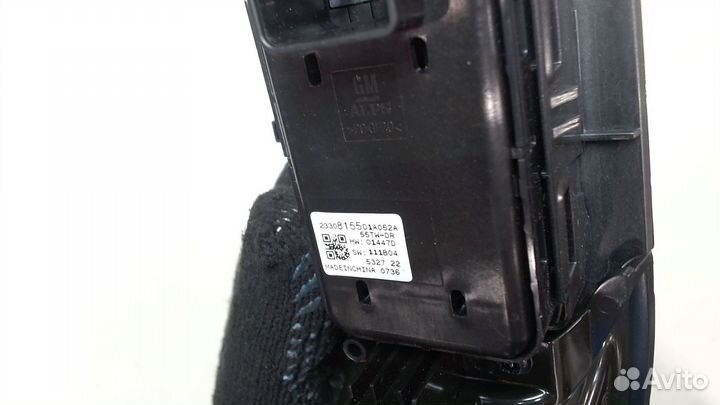 Кнопка стеклоподъемника Chevrolet Malibu, 2016