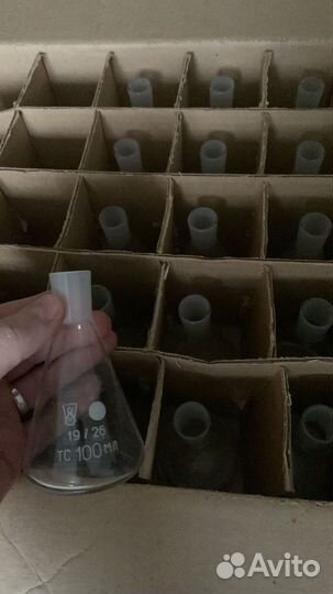 Колба коническая лабораторная с пробкой