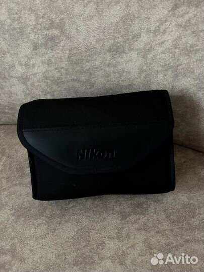 Бинокль Nikon Aculon A211 7x35