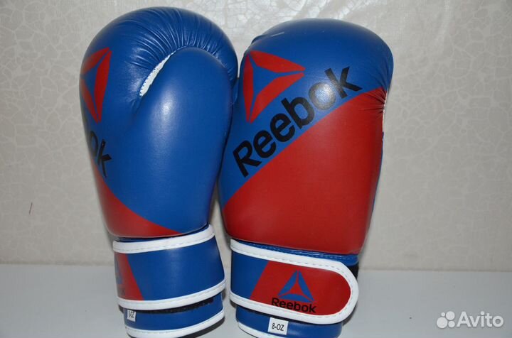 Боксерские перчатки reebook