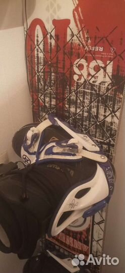 Сноуборд с креплениями и ботинками. (Полный компле