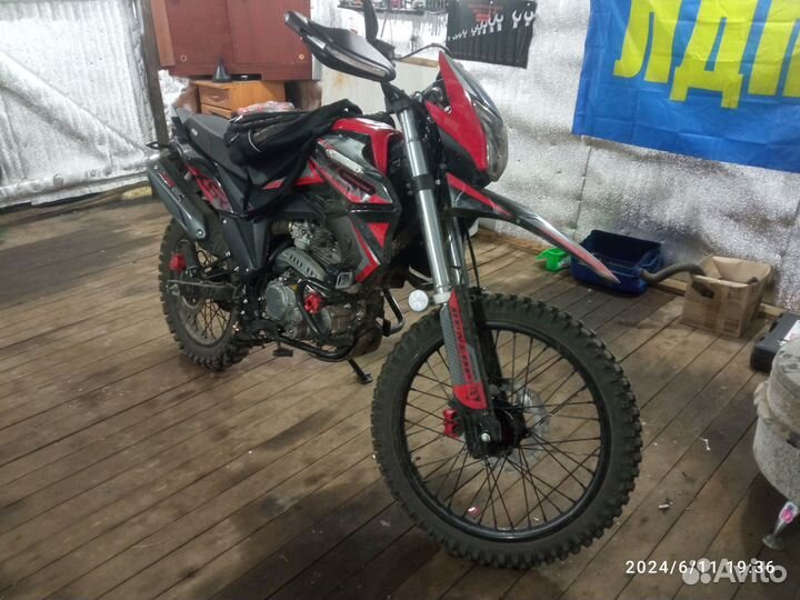 Мотоцикл эндуро