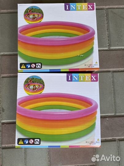 Надувной бассейн