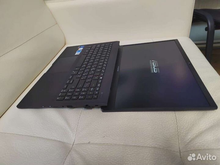Новый ноутбук asus expertbook 15, 512gb SSD