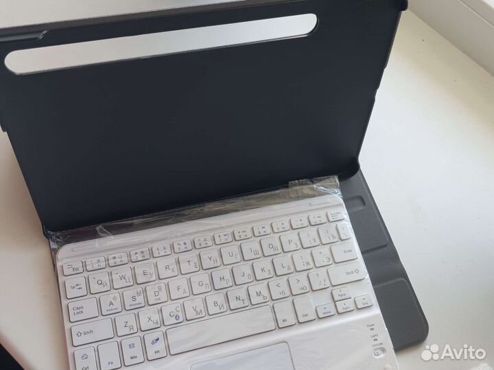 Чехол с панелью и клавиатурой Galaxy Tab s6,s7,s8
