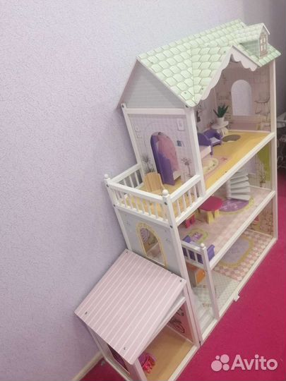 Домик кукольный
