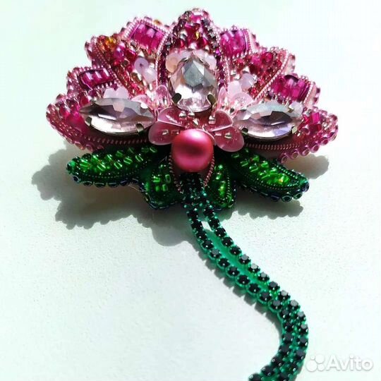 Брошь ручной работы