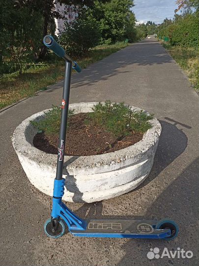 Трюковой самокат hipe H606