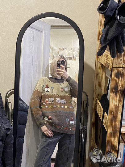 Винтажный шерстяной свитер с сюжетом handmade