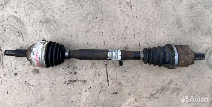 Привод передний левый Renault Sandero