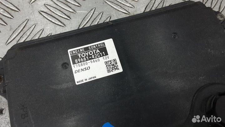 Блок управления двигателем Toyota RAV4