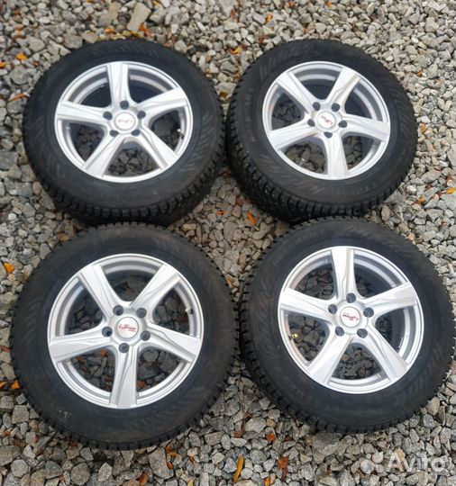 Колёса в сборе зима/шип R16/7 5*114,3 ET45 DIA67,1