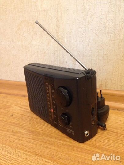 Радиоприемник Sony icf 18