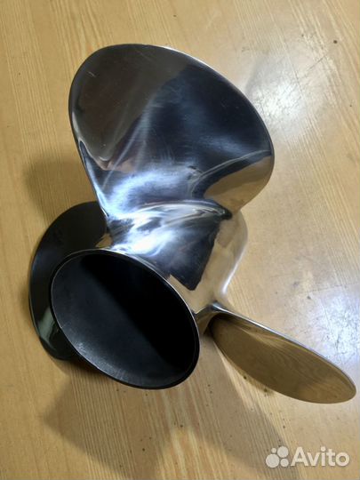 Винт стальной Yamaha 30 Solas Saturn 13 шаг новый