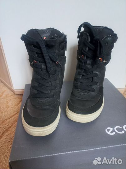 Ботинки демисезонные для девочки 28 размер