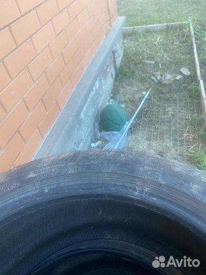 Шины бу r17