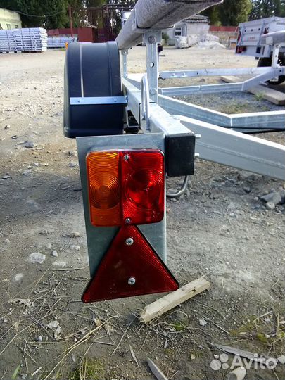 Прицеп легковой лодочный