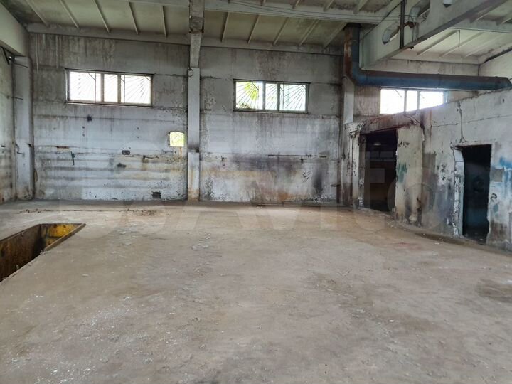 Свободного назначения, 1400 м²