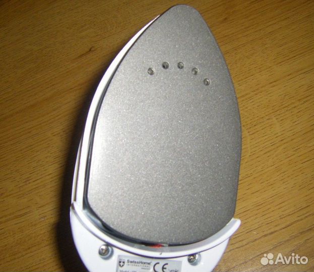 Паровой утюжок-отпариватель Swiss home