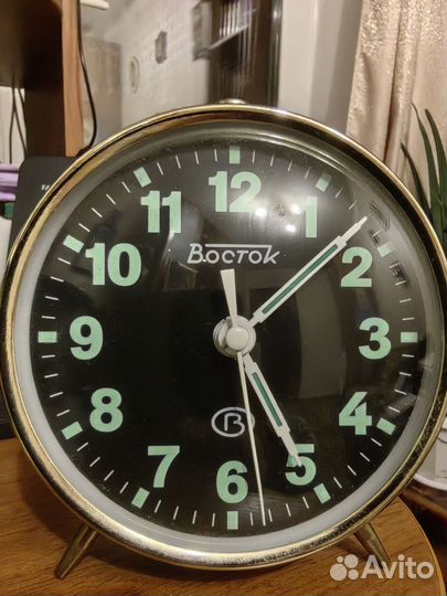 Будильник механический