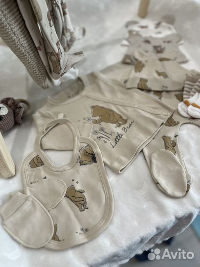 Набор одежды для новорожденных