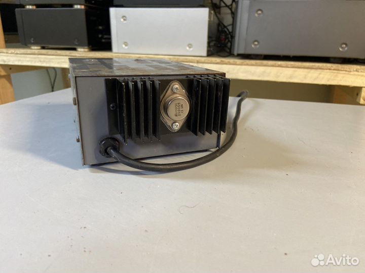 Стабилизатор напряжения