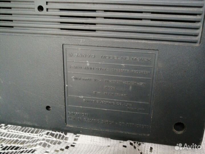 Магнитофон Sanyo двухкамерный