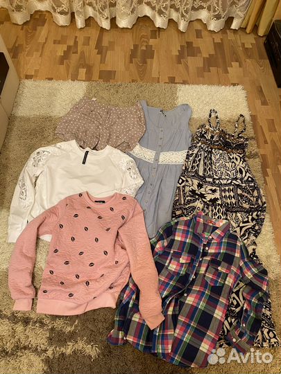 Продаю пакетом вещи