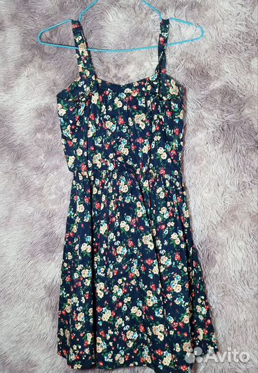 Вечернее платье 42-44 тёмно-синие с цветами