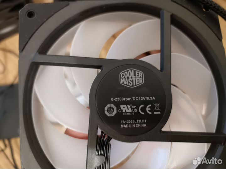 Noctua NF-P12, beQuiet light wings, Arctic P14