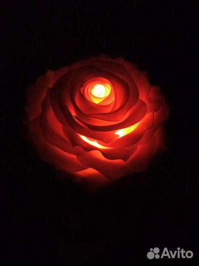 Светильник настольный