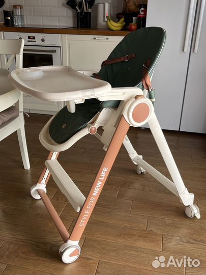 Стульчик для кормления happy baby berny v2