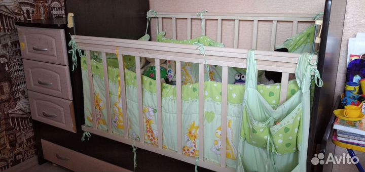 Детская кровать трансформер с маятником