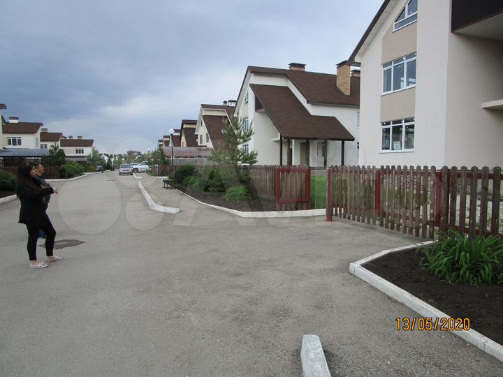 Дом 393,5 м² на участке 10,4 сот.