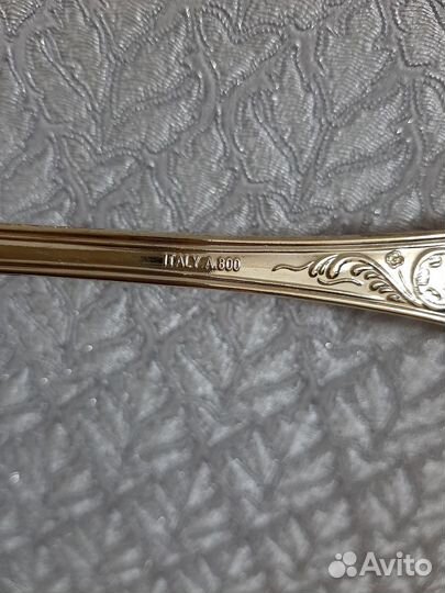 Набор столовых приборов на 12 персон