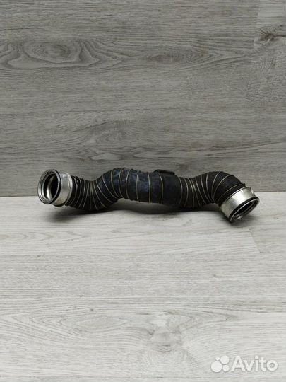 Патрубок интеркулера правый Mercedes C-Class W 203