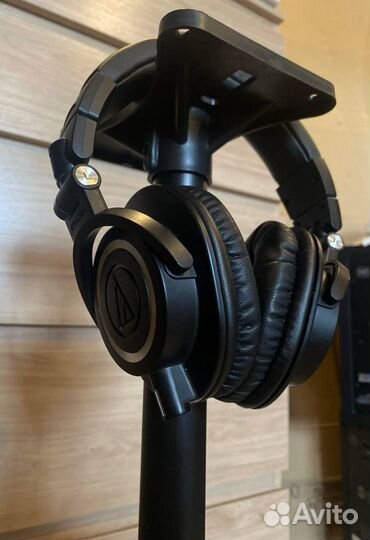 Наушники Audio-Technica ATH-M50x