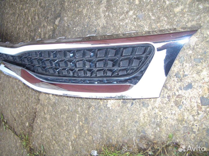 Решётка радиатора Киа Рио с17 х/б