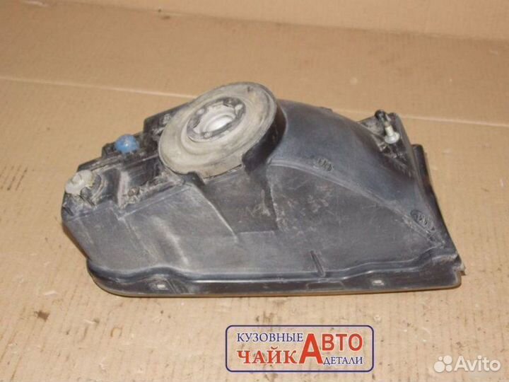 Птф левый Toyota Land Cruiser 200 2007-2012