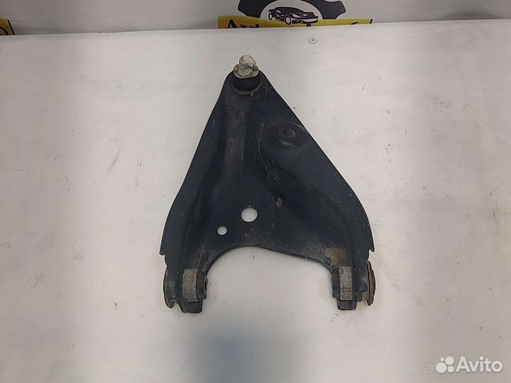 Рычаг подвески правый Logan Largus