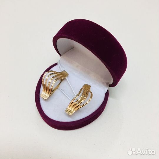 Золотые серьги (24780)