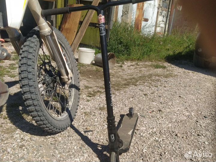 Трюковой самокат