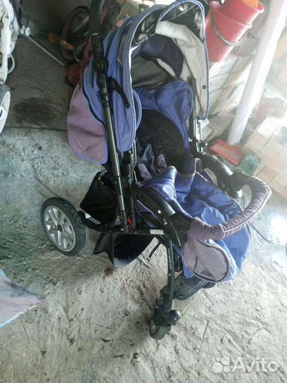 Прогулочная коляска