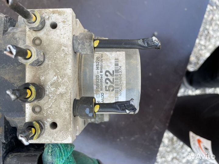 Блок ABS Hyundai Solaris 2 58920-H5220 58920H5220
