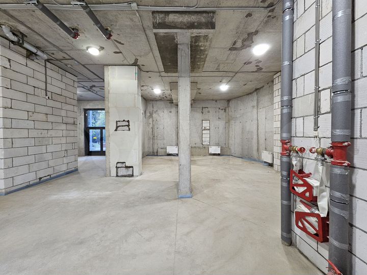 Продается коммерческая, 131.6 кв.м., 1/ эт