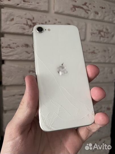 iPhone SE (2020), 128 ГБ